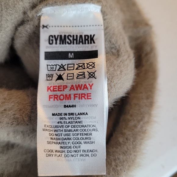 Gymshark x Whitney Simmons Whitney eyelash knit jacket Size Medium - Picture 11 of 12